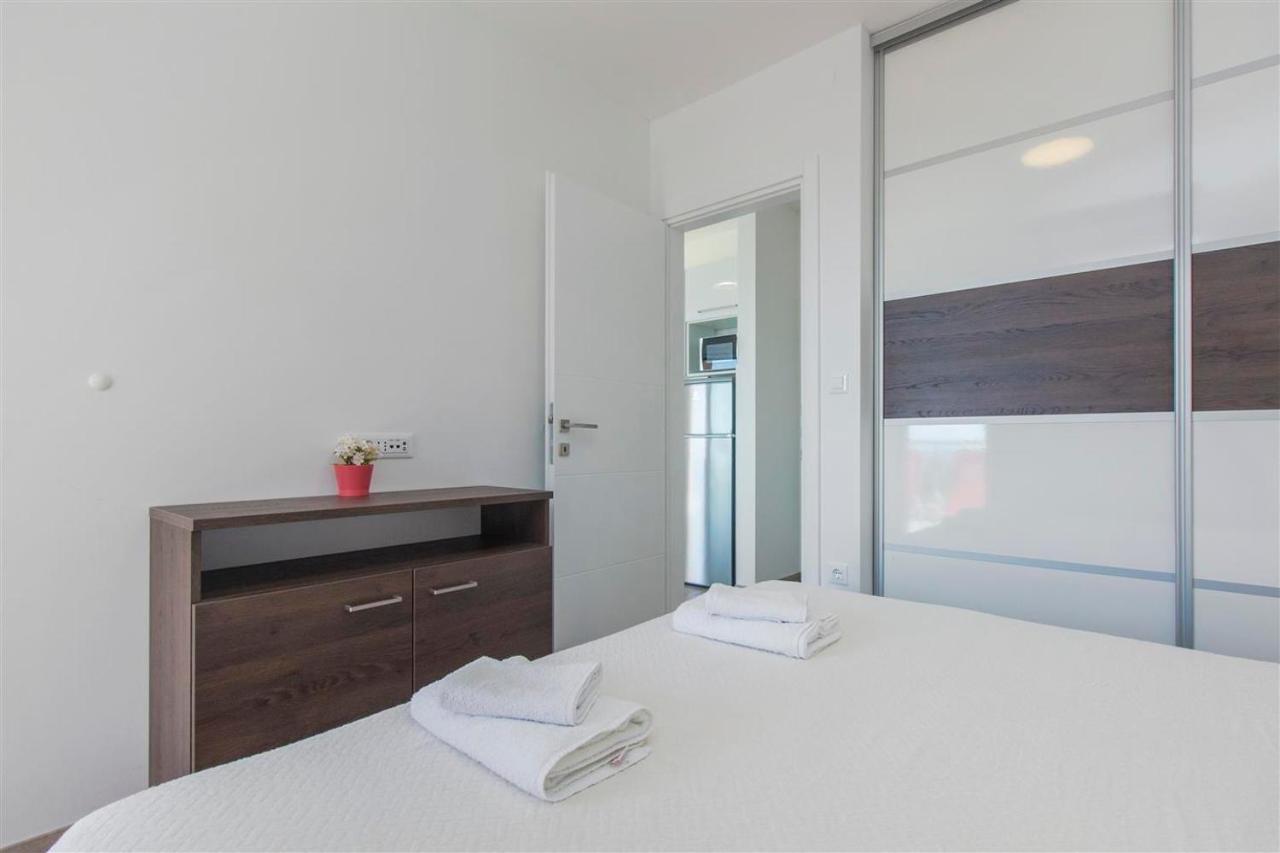 Villa Top Of Murter, One Bedroom Apartment מראה חיצוני תמונה