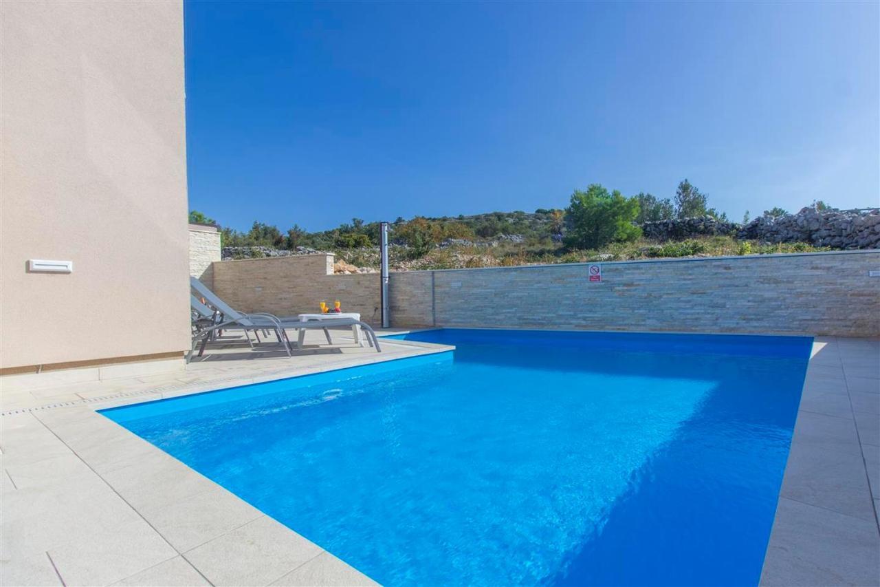 Villa Top Of Murter, One Bedroom Apartment מראה חיצוני תמונה